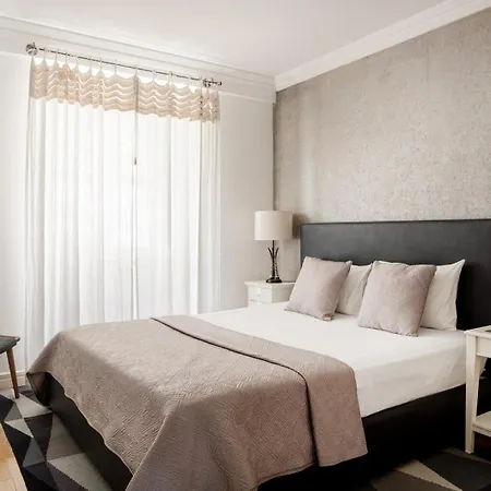 Exclusive | Bairro Alto Feel * Lisbon