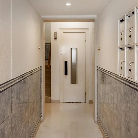 Exclusive | Bairro Alto Feel Apartman *