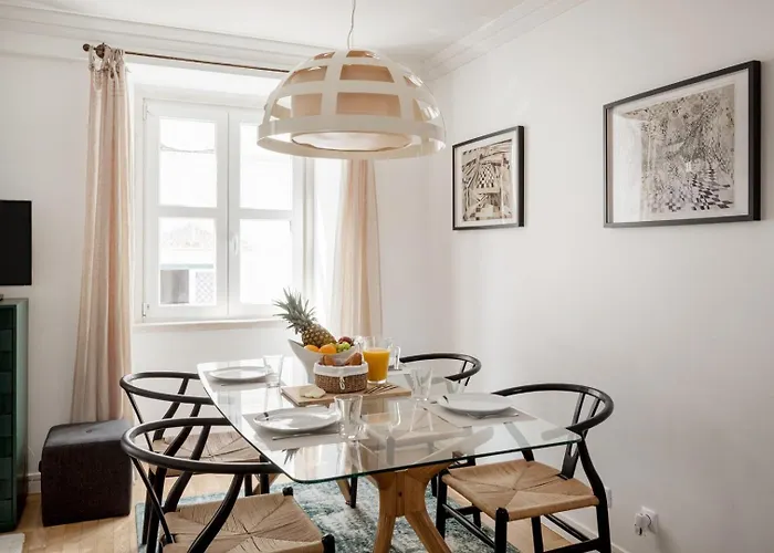 Exclusive | Bairro Alto Feel * Lisboa