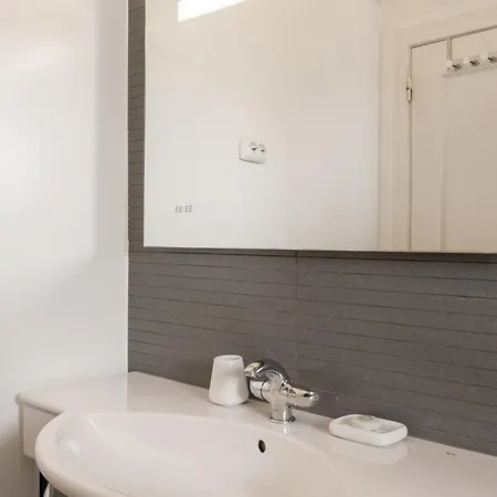 Exclusive | Bairro Alto Feel شقة
