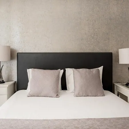 Exclusive | Bairro Alto Feel * Lisboa