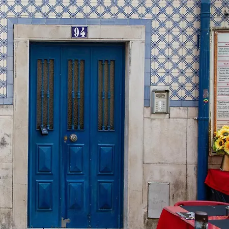 Exclusive | Bairro Alto Feel شقة